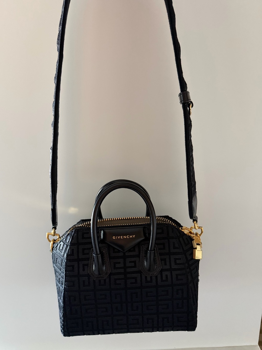 Givenchy Antigona - Picture 7 of 10